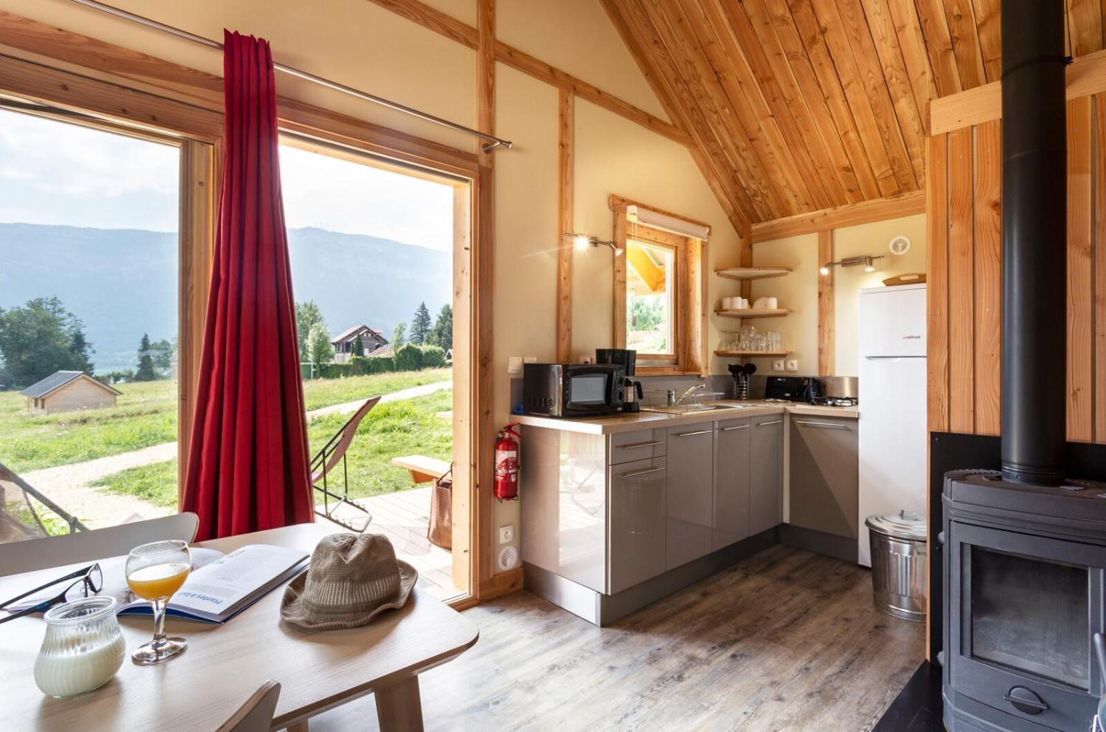 Huttopia Lac D'Aiguebelette Saint-Alban-de-Montbel الغرفة الصورة