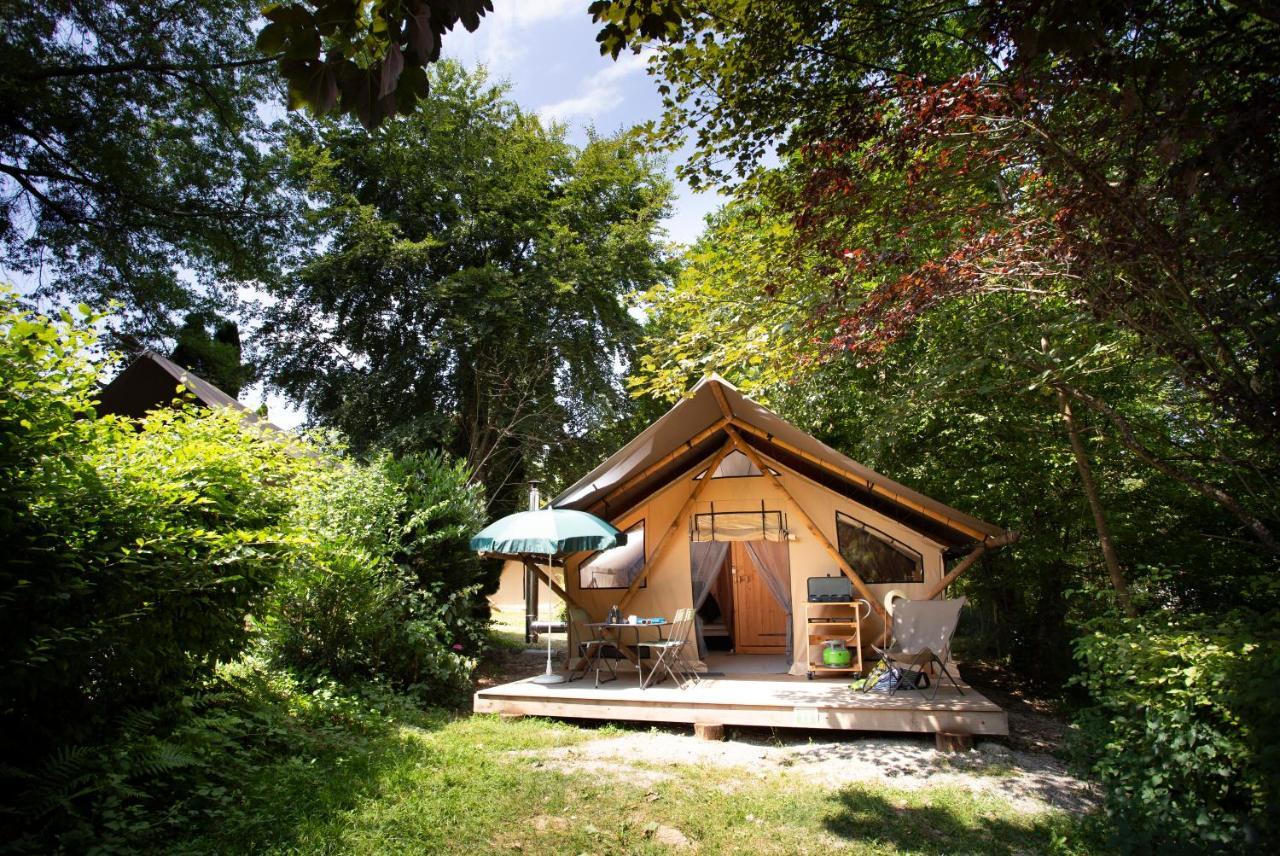 Huttopia Lac D'Aiguebelette Saint-Alban-de-Montbel المظهر الخارجي الصورة